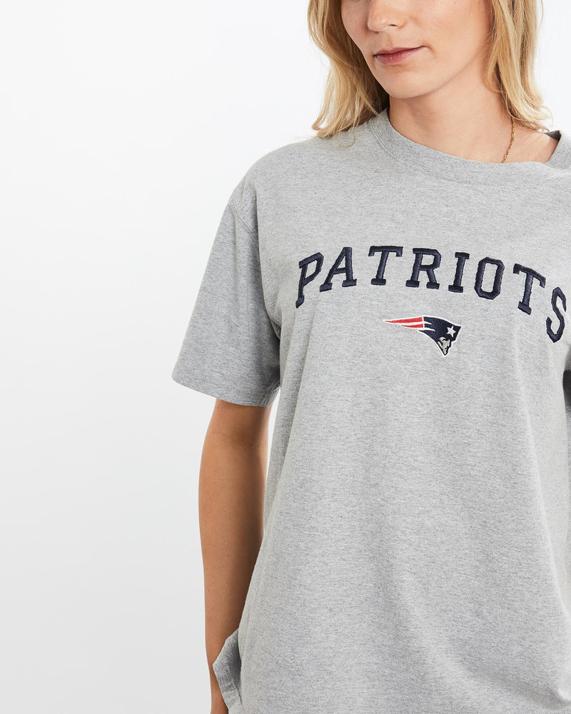Vintage, NFL, New, England, Patriots, Tee, The Real Deal, size medium, colour Grey, newtown, sydney, australia, thrift store, opshop, preloved, secondhand, sustainable, retro, antique, 70s, 80s, 90s, 2000s, 00s, fashion, clothing, streetwear, trendy, garment, style, boutique, store, shop, archive, sale, cheap, best, top, T-Shirts