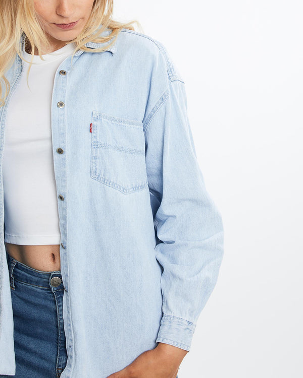 Vintage, 90s, Levi's, Denim, Button, Up, Shirt, The Real Deal, size medium, colour Blue, newtown, sydney, australia, thrift store, opshop, preloved, secondhand, sustainable, retro, antique, 70s, 80s, 90s, 2000s, 00s, fashion, clothing, streetwear, trendy, garment, style, boutique, store, shop, archive, sale, cheap, best, top, Shirts