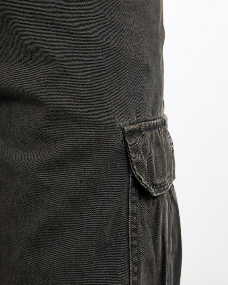 Vintage, Wrangler, Cargo, Shorts, The Real Deal, size 32", colour Black, newtown, sydney, australia, thrift store, opshop, preloved, secondhand, sustainable, retro, antique, 70s, 80s, 90s, 2000s, 00s, fashion, clothing, streetwear, trendy, garment, style, boutique, store, shop, archive, sale, cheap, best, top, Shorts