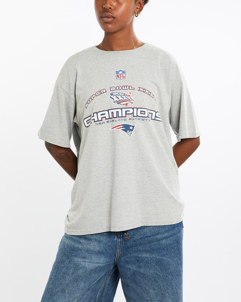 Vintage, NFL, New, England, Patriots, Super, Bowl, Tee, The Real Deal, size medium, colour Grey, newtown, sydney, australia, thrift store, opshop, preloved, secondhand, sustainable, retro, antique, 70s, 80s, 90s, 2000s, 00s, fashion, clothing, streetwear, trendy, garment, style, boutique, store, shop, archive, sale, cheap, best, top, T-Shirts