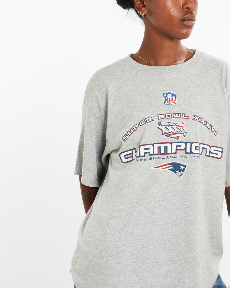 Vintage, NFL, New, England, Patriots, Super, Bowl, Tee, The Real Deal, size medium, colour Grey, newtown, sydney, australia, thrift store, opshop, preloved, secondhand, sustainable, retro, antique, 70s, 80s, 90s, 2000s, 00s, fashion, clothing, streetwear, trendy, garment, style, boutique, store, shop, archive, sale, cheap, best, top, T-Shirts