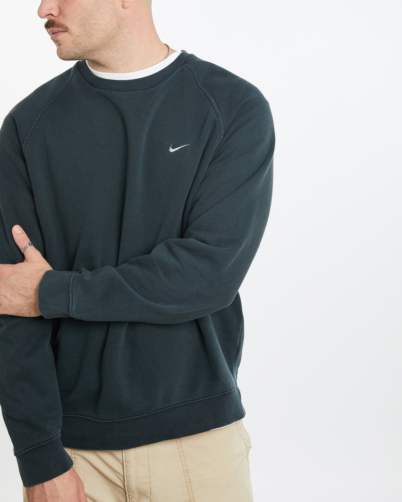 Vintage Nike Sweatshirt <br>L , The Real Deal , newtown, sydney, australia, thrift store, opshop, preloved, secondhand, sustainable, retro, antique, 70s, 80s, 90s, 2000s, 00s, fashion, clothing, streetwear, trendy, garment, style, boutique, store, shop, archive, sale, cheap, best, top