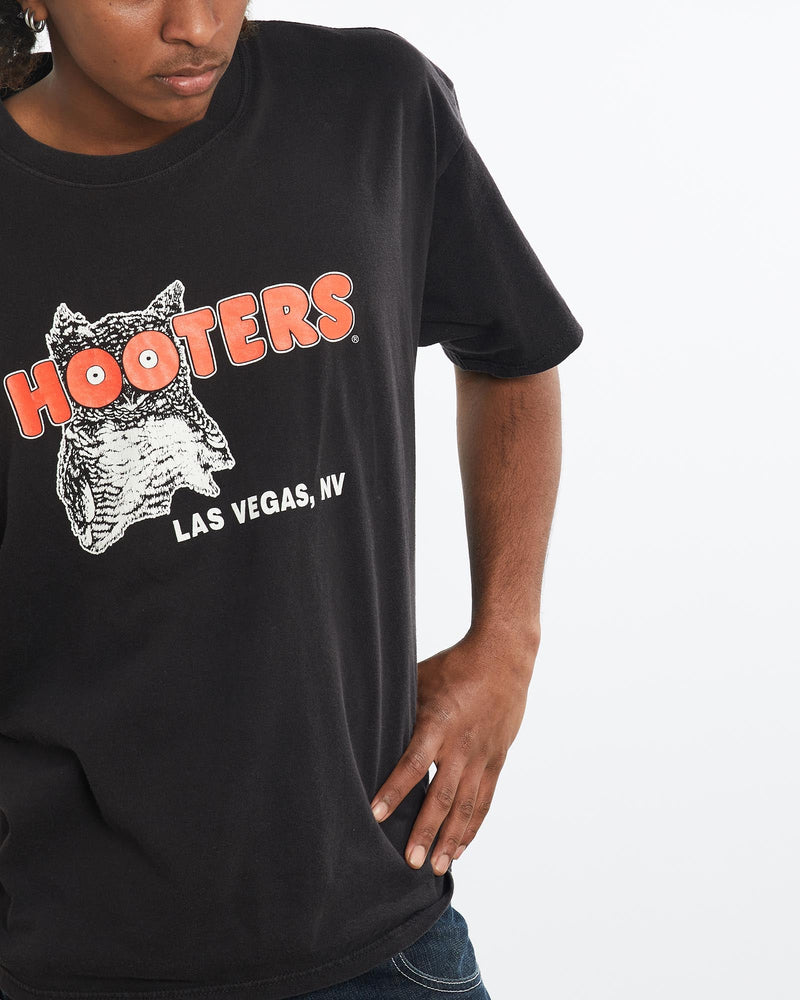 Vintage, 90s, Hooters, Las, Vegas, Tee, The Real Deal, size large, colour Black, newtown, sydney, australia, thrift store, opshop, preloved, secondhand, sustainable, retro, antique, 70s, 80s, 90s, 2000s, 00s, fashion, clothing, streetwear, trendy, garment, style, boutique, store, shop, archive, sale, cheap, best, top, T-Shirts