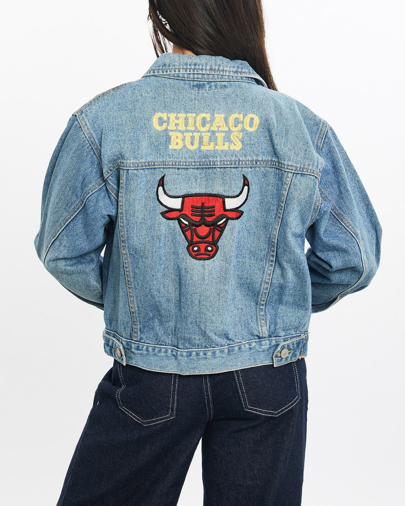 Vintage, 90s, NBA, Chicago, Bulls, Denim, Jacket, The Real Deal, size double extra small, colour Blue, newtown, sydney, australia, thrift store, opshop, preloved, secondhand, sustainable, retro, antique, 70s, 80s, 90s, 2000s, 00s, fashion, clothing, streetwear, trendy, garment, style, boutique, store, shop, archive, sale, cheap, best, top, Jackets