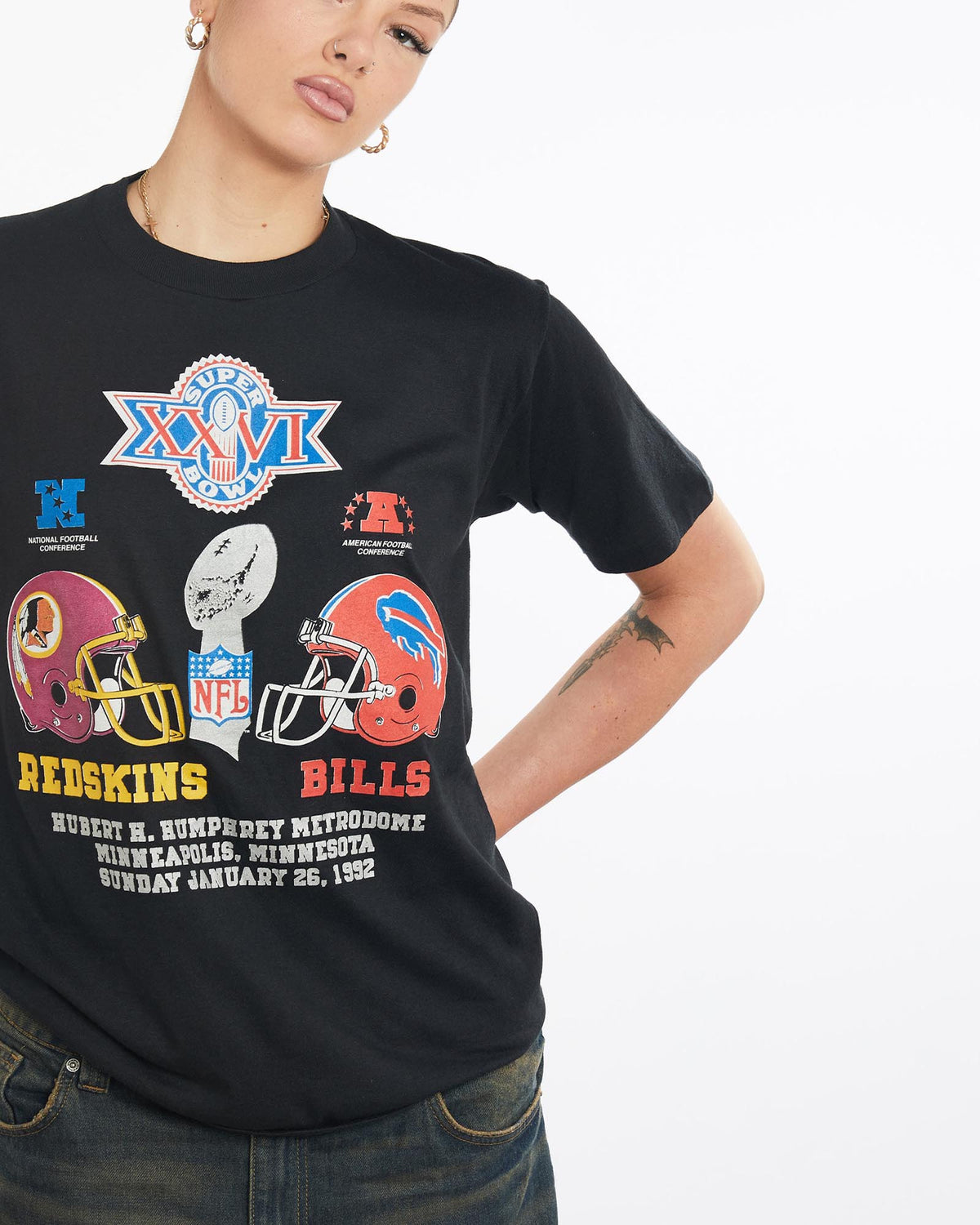Buy Vintage NFL Clothing Online | The Real Deal display picture 1
