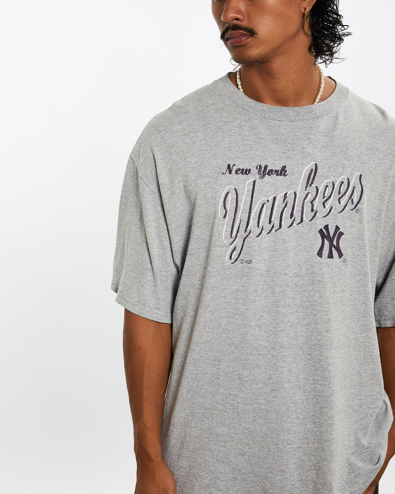 Vintage 90s MLB New York Yankees Tee <br>L , The Real Deal , newtown, sydney, australia, thrift store, opshop, preloved, secondhand, sustainable, retro, antique, 70s, 80s, 90s, 2000s, 00s, fashion, clothing, streetwear, trendy, garment, style, boutique, store, shop, archive, sale, cheap, best, top