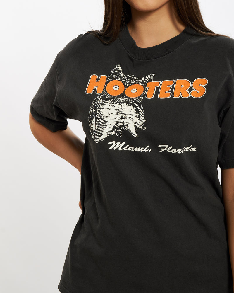 90s Hooters 'Miami, Florida' Tee <br>M