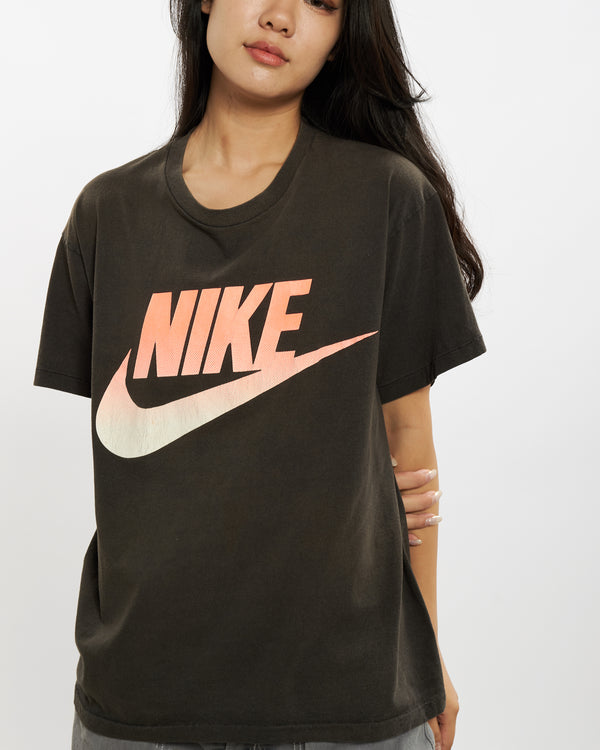 Vintage 90s Nike Tee <br>M , The Real Deal , newtown, sydney, australia, thrift store, opshop, preloved, secondhand, sustainable, retro, antique, 70s, 80s, 90s, 2000s, 00s, fashion, clothing, streetwear, trendy, garment, style, boutique, store, shop, archive, sale, cheap, best, top