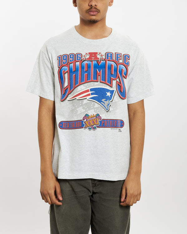 Vintage 1997 New England Patriots Tee <br>M , The Real Deal , newtown, sydney, australia, thrift store, opshop, preloved, secondhand, sustainable, retro, antique, 70s, 80s, 90s, 2000s, 00s, fashion, clothing, streetwear, trendy, garment, style, boutique, store, shop, archive, sale, cheap, best, top