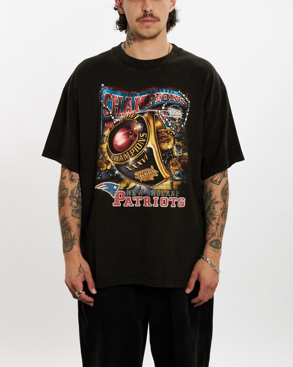 Vintage 90s NFL New England Patriots Tee <br>L , The Real Deal , newtown, sydney, australia, thrift store, opshop, preloved, secondhand, sustainable, retro, antique, 70s, 80s, 90s, 2000s, 00s, fashion, clothing, streetwear, trendy, garment, style, boutique, store, shop, archive, sale, cheap, best, top