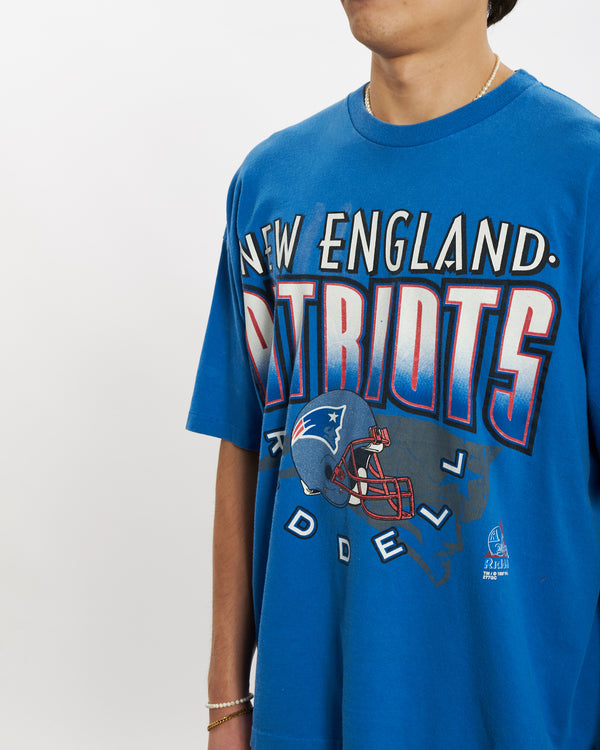 Vintage 1997 NFL New England Patriots Tee <br>L , The Real Deal , newtown, sydney, australia, thrift store, opshop, preloved, secondhand, sustainable, retro, antique, 70s, 80s, 90s, 2000s, 00s, fashion, clothing, streetwear, trendy, garment, style, boutique, store, shop, archive, sale, cheap, best, top