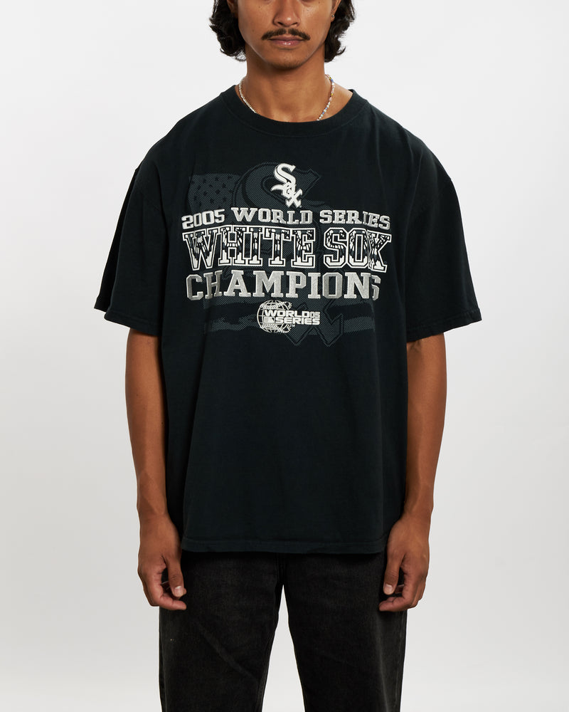 Vintage MLB Chicago White Sox Tee <br>L , The Real Deal , newtown, sydney, australia, thrift store, opshop, preloved, secondhand, sustainable, retro, antique, 70s, 80s, 90s, 2000s, 00s, fashion, clothing, streetwear, trendy, garment, style, boutique, store, shop, archive, sale, cheap, best, top