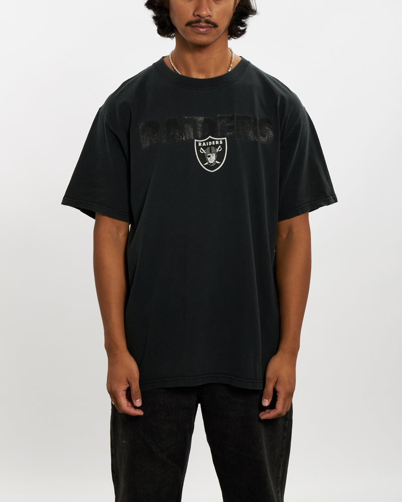 Vintage NFL Los Angeles Raiders Tee <br>L , The Real Deal , newtown, sydney, australia, thrift store, opshop, preloved, secondhand, sustainable, retro, antique, 70s, 80s, 90s, 2000s, 00s, fashion, clothing, streetwear, trendy, garment, style, boutique, store, shop, archive, sale, cheap, best, top