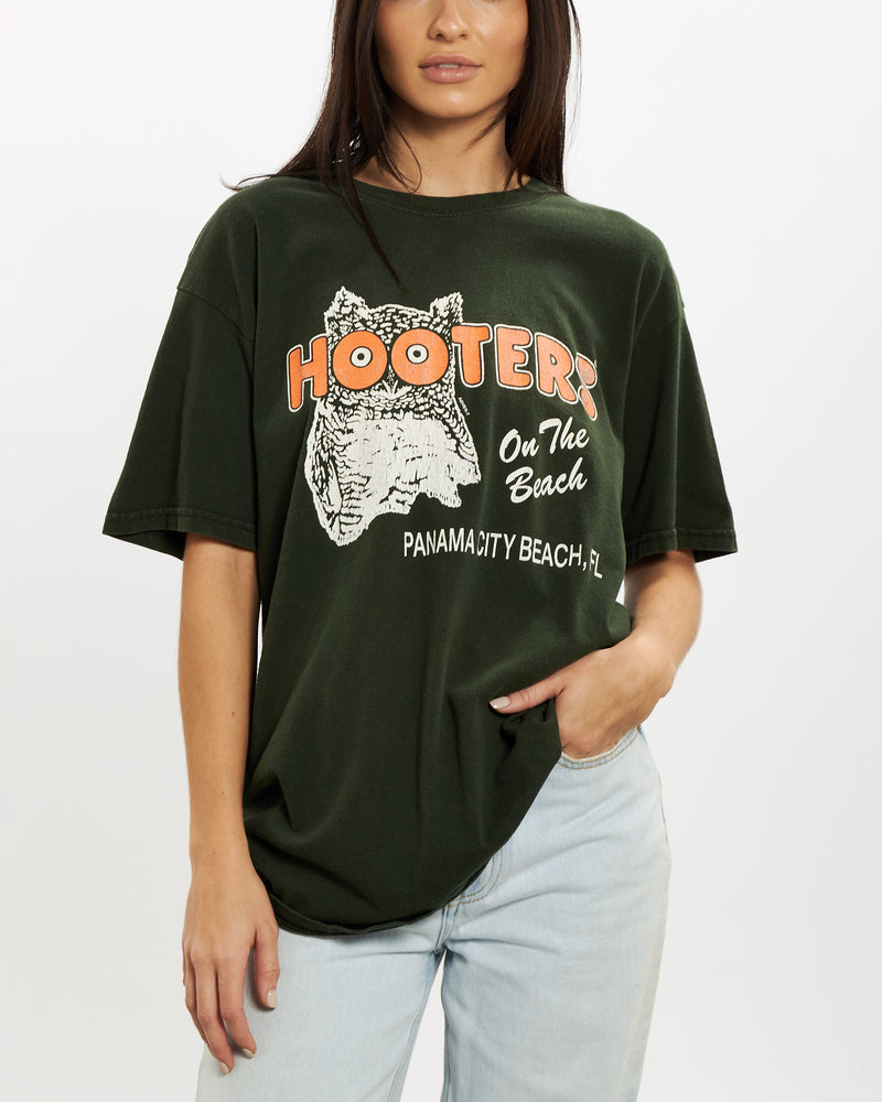 Vintage Hooters Tee <br>S , The Real Deal , newtown, sydney, australia, thrift store, opshop, preloved, secondhand, sustainable, retro, antique, 70s, 80s, 90s, 2000s, 00s, fashion, clothing, streetwear, trendy, garment, style, boutique, store, shop, archive, sale, cheap, best, top