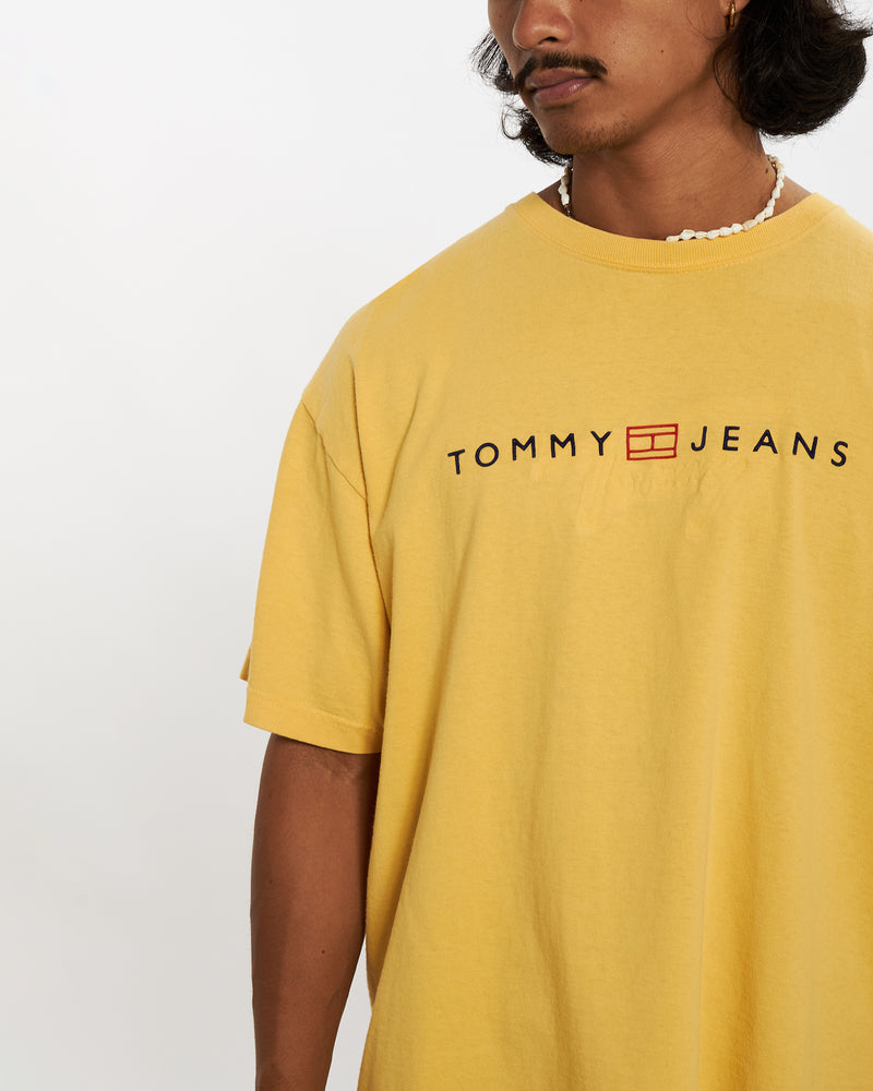 Vintage Tommy Hilfiger Tee <br>L , The Real Deal , newtown, sydney, australia, thrift store, opshop, preloved, secondhand, sustainable, retro, antique, 70s, 80s, 90s, 2000s, 00s, fashion, clothing, streetwear, trendy, garment, style, boutique, store, shop, archive, sale, cheap, best, top