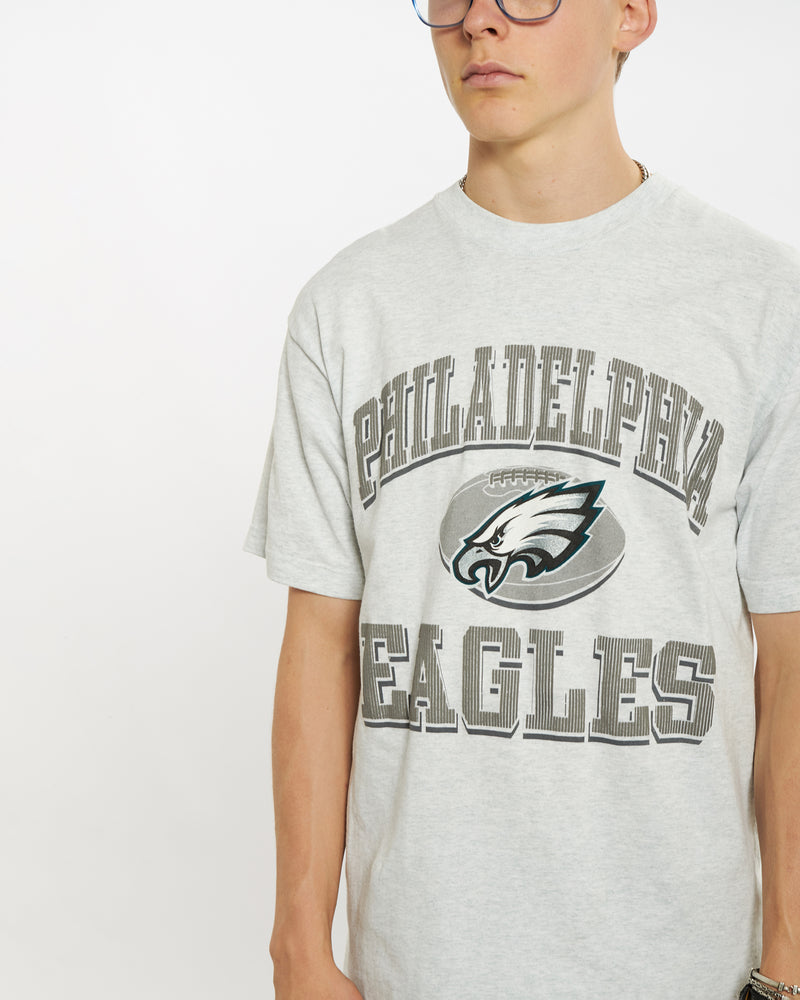 Vintage 90s NFL Philadelphia Eagles Tee <br>L , The Real Deal , newtown, sydney, australia, thrift store, opshop, preloved, secondhand, sustainable, retro, antique, 70s, 80s, 90s, 2000s, 00s, fashion, clothing, streetwear, trendy, garment, style, boutique, store, shop, archive, sale, cheap, best, top