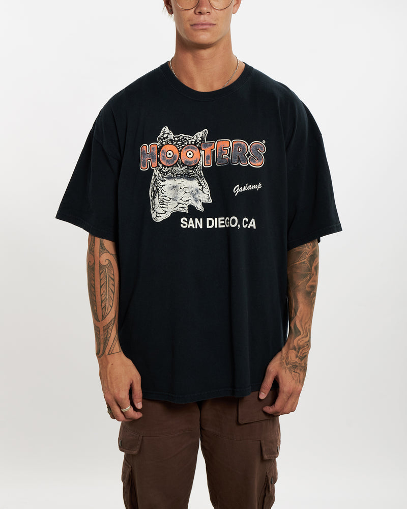 Vintage Hooters Tee <br>XL , The Real Deal , newtown, sydney, australia, thrift store, opshop, preloved, secondhand, sustainable, retro, antique, 70s, 80s, 90s, 2000s, 00s, fashion, clothing, streetwear, trendy, garment, style, boutique, store, shop, archive, sale, cheap, best, top