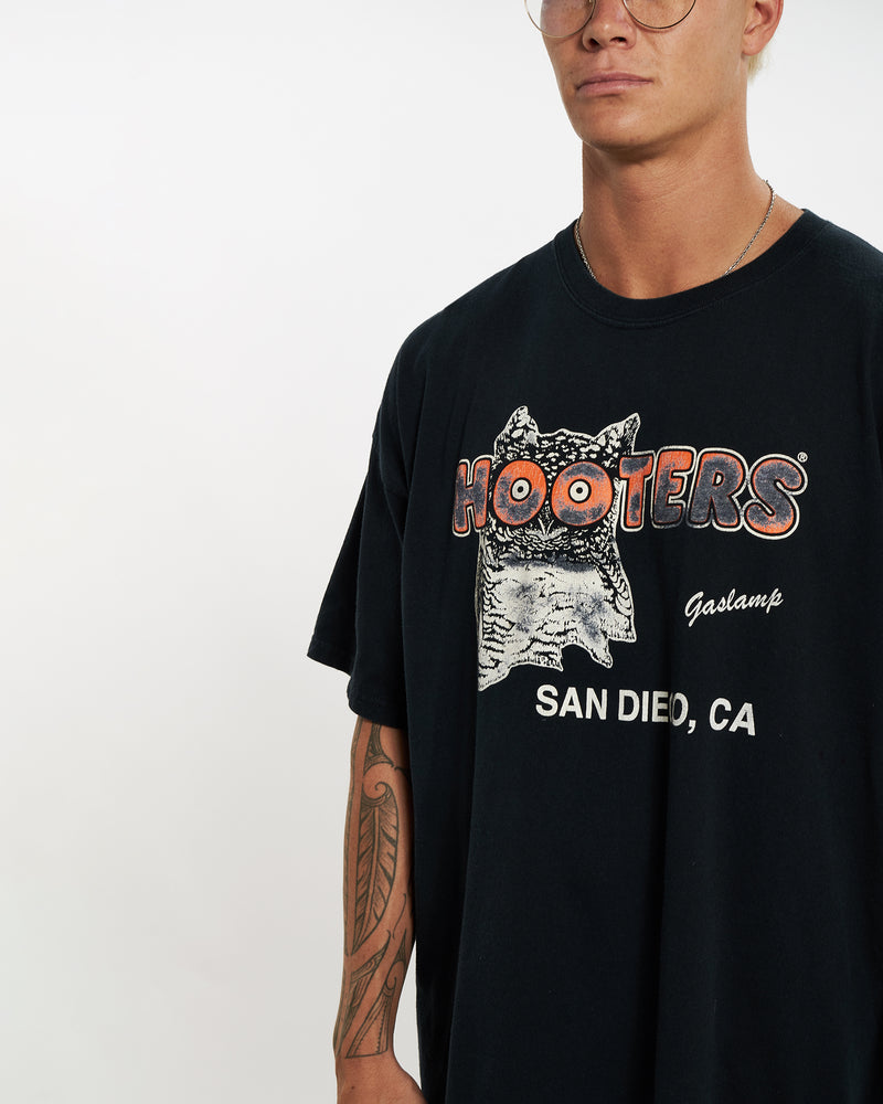 Vintage Hooters Tee <br>XL , The Real Deal , newtown, sydney, australia, thrift store, opshop, preloved, secondhand, sustainable, retro, antique, 70s, 80s, 90s, 2000s, 00s, fashion, clothing, streetwear, trendy, garment, style, boutique, store, shop, archive, sale, cheap, best, top