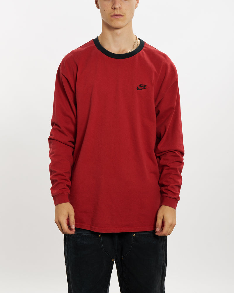 Vintage Nike Long Sleeve Tee <br>L , The Real Deal , newtown, sydney, australia, thrift store, opshop, preloved, secondhand, sustainable, retro, antique, 70s, 80s, 90s, 2000s, 00s, fashion, clothing, streetwear, trendy, garment, style, boutique, store, shop, archive, sale, cheap, best, top