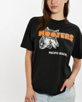 Vintage 90s Hooters Tee <br>M , The Real Deal , newtown, sydney, australia, thrift store, opshop, preloved, secondhand, sustainable, retro, antique, 70s, 80s, 90s, 2000s, 00s, fashion, clothing, streetwear, trendy, garment, style, boutique, store, shop, archive, sale, cheap, best, top