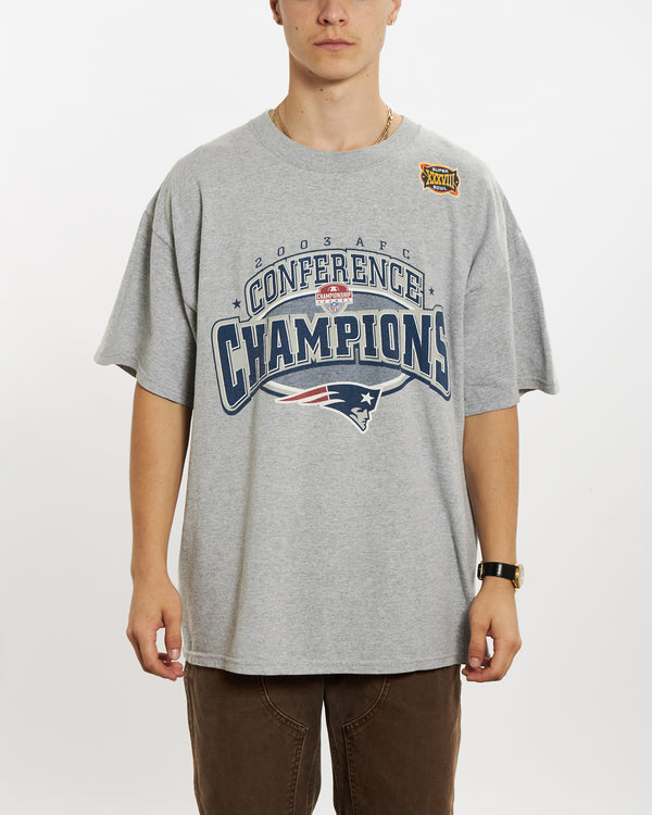 Vintage NFL New England Patriots Tee <br>L , The Real Deal , newtown, sydney, australia, thrift store, opshop, preloved, secondhand, sustainable, retro, antique, 70s, 80s, 90s, 2000s, 00s, fashion, clothing, streetwear, trendy, garment, style, boutique, store, shop, archive, sale, cheap, best, top