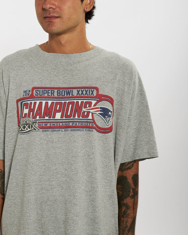 Vintage NFL New England Patriots Tee <br>L , The Real Deal , newtown, sydney, australia, thrift store, opshop, preloved, secondhand, sustainable, retro, antique, 70s, 80s, 90s, 2000s, 00s, fashion, clothing, streetwear, trendy, garment, style, boutique, store, shop, archive, sale, cheap, best, top