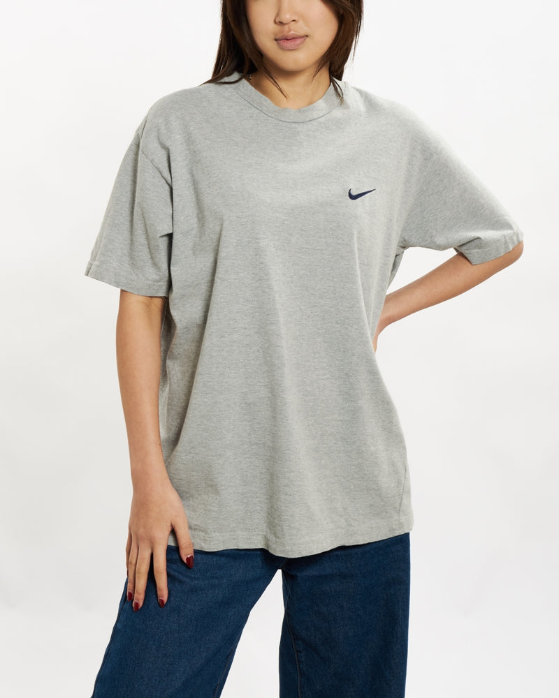Vintage 90s Nike Tee <br>S , The Real Deal , newtown, sydney, australia, thrift store, opshop, preloved, secondhand, sustainable, retro, antique, 70s, 80s, 90s, 2000s, 00s, fashion, clothing, streetwear, trendy, garment, style, boutique, store, shop, archive, sale, cheap, best, top