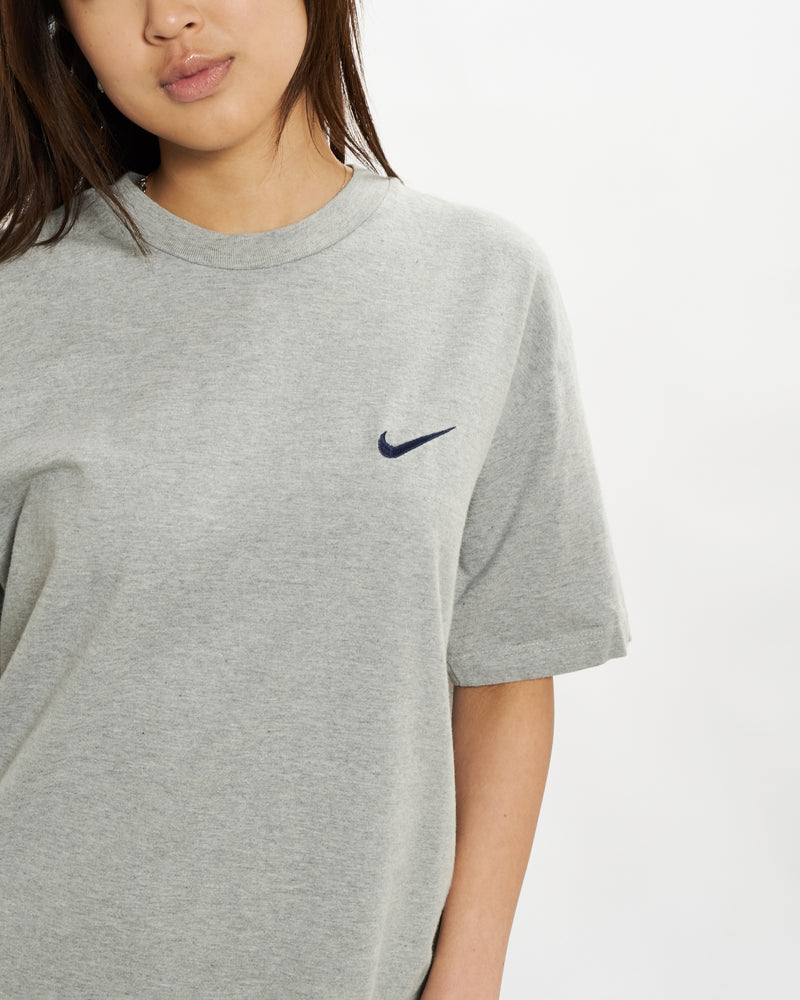 Vintage 90s Nike Tee <br>S , The Real Deal , newtown, sydney, australia, thrift store, opshop, preloved, secondhand, sustainable, retro, antique, 70s, 80s, 90s, 2000s, 00s, fashion, clothing, streetwear, trendy, garment, style, boutique, store, shop, archive, sale, cheap, best, top