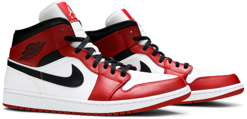 Air Jordan Mid 'Chicago'