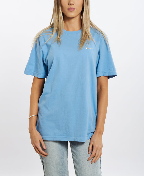 Nike Embroidered Classic Tee <br>M