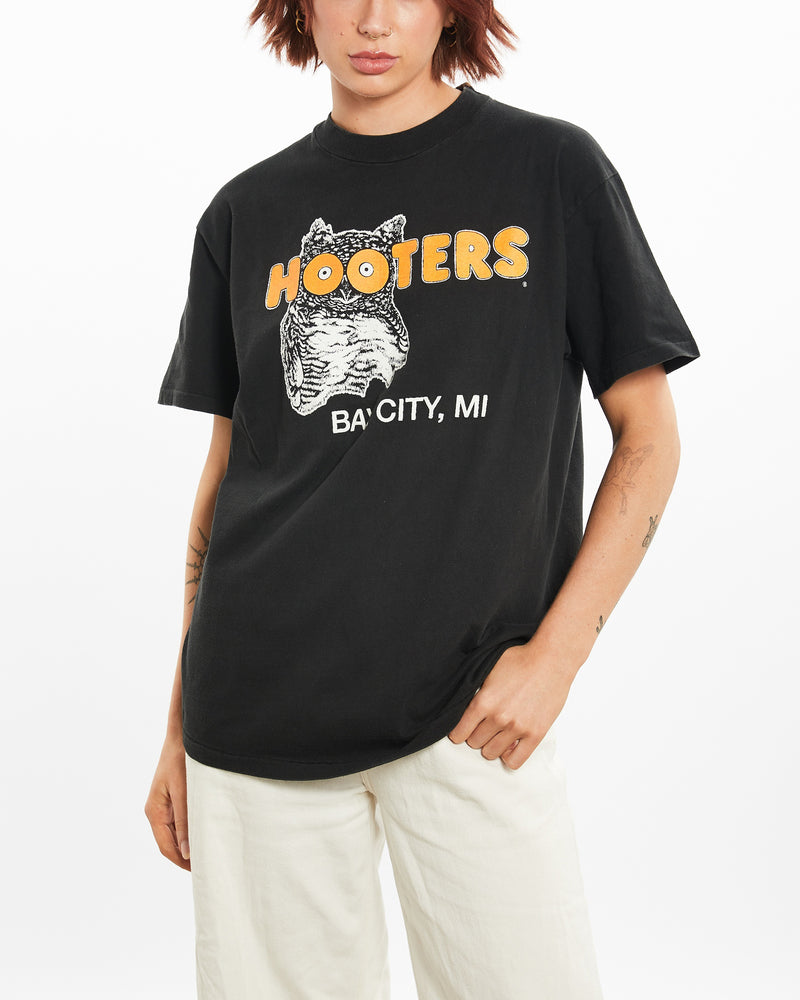 Vintage Hooters Tee <br>M , The Real Deal , newtown, sydney, australia, thrift store, opshop, preloved, secondhand, sustainable, retro, antique, 70s, 80s, 90s, 2000s, 00s, fashion, clothing, streetwear, trendy, garment, style, boutique, store, shop, archive, sale, cheap, best, top