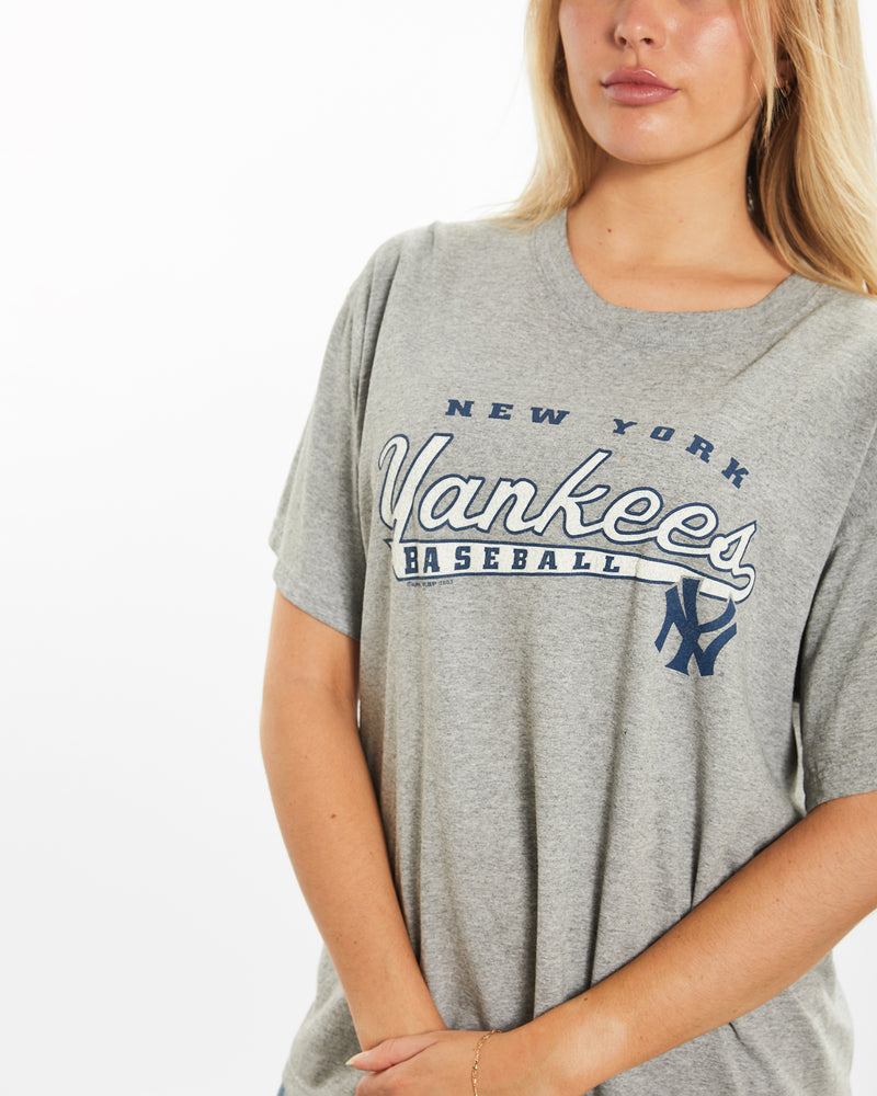 Vintage MLB New York Yankees Tee <br>M , The Real Deal , newtown, sydney, australia, thrift store, opshop, preloved, secondhand, sustainable, retro, antique, 70s, 80s, 90s, 2000s, 00s, fashion, clothing, streetwear, trendy, garment, style, boutique, store, shop, archive, sale, cheap, best, top